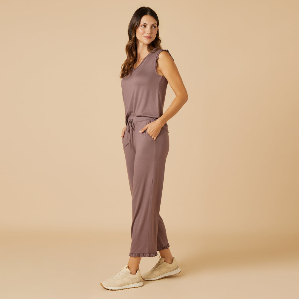 Dream Ruffle V-neck with Cropped Pant