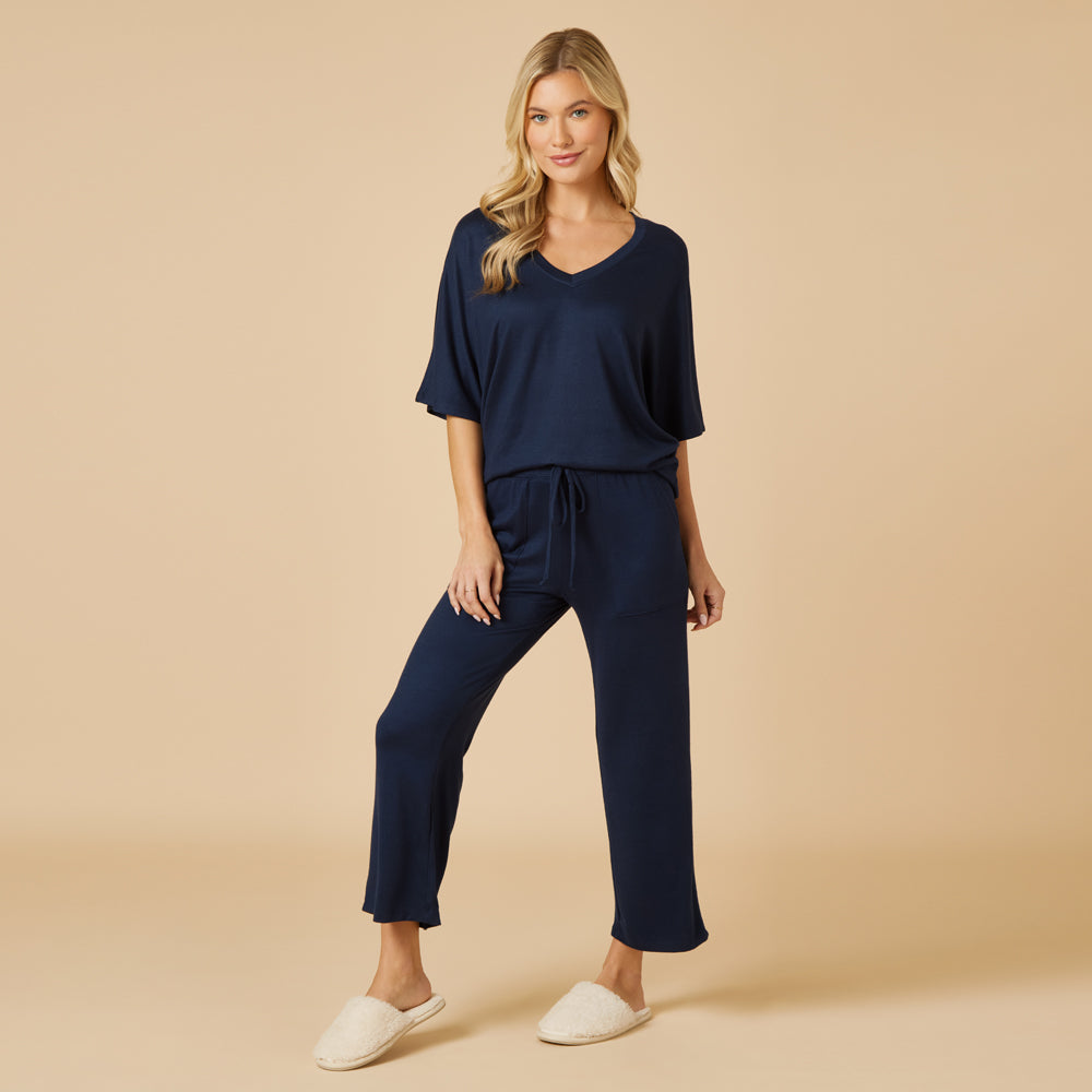 Dream Relaxed V-neck with Capri Lounge Set