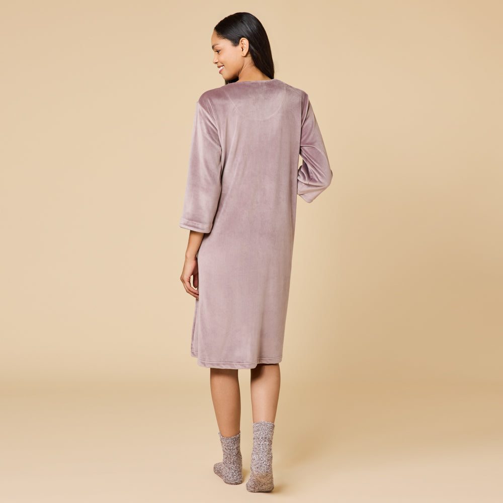 Serenity 42" 3/4 Sleeve Zip Robe
