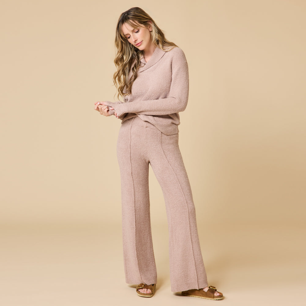 Ultra-Marshmallow Shawl Collar with Pintuck Pant
