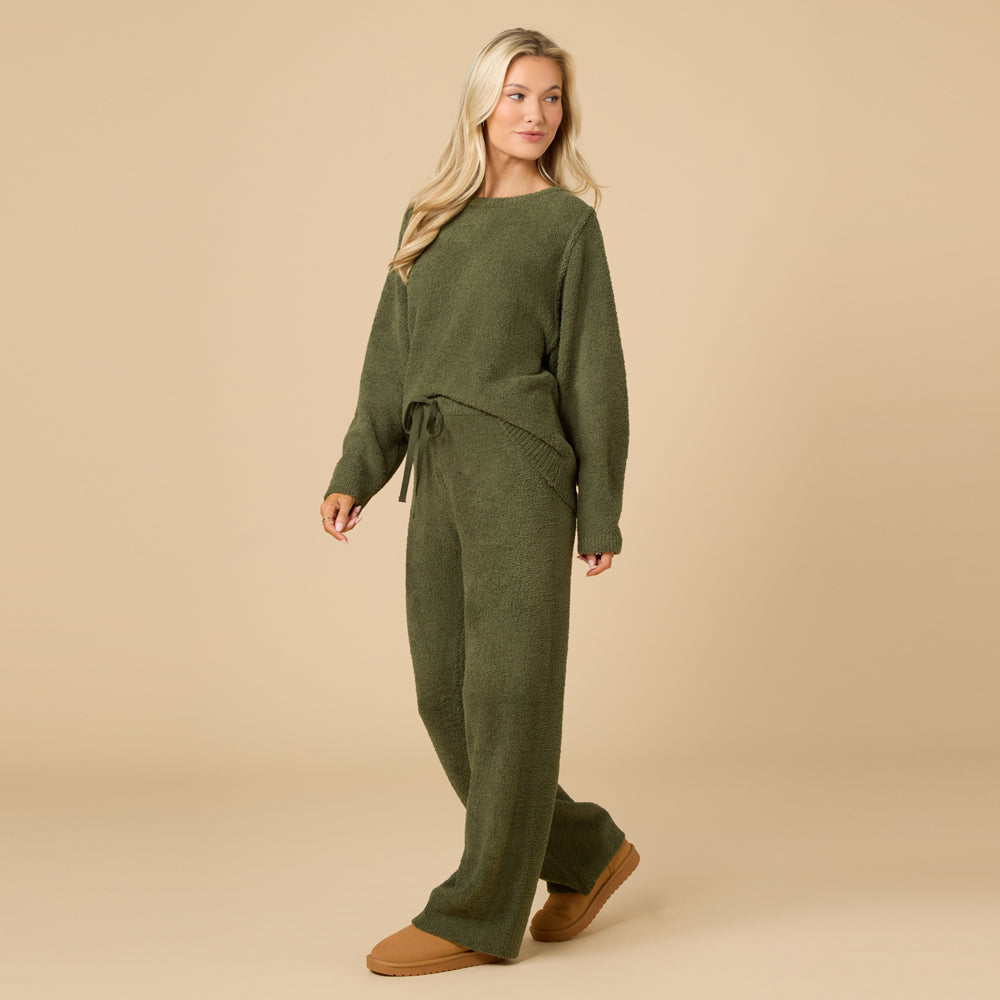 Solid Marshmallow Reverse Seam Crew Neck Lounge Set with Bracelet Sleeve