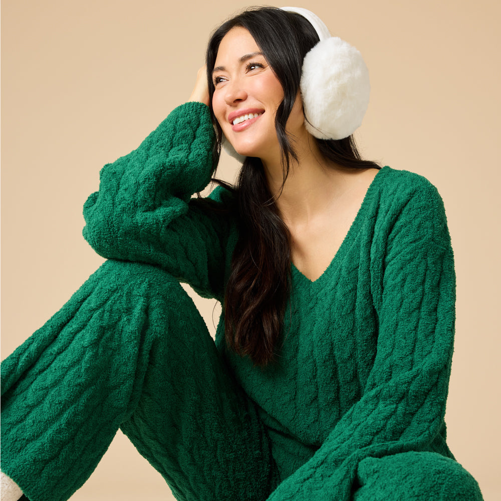 Cable Knit Marshmallow V-Neck with Flared Sleeve and Pant