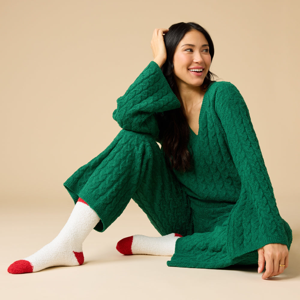 Cable Knit Marshmallow V-Neck with Flared Sleeve and Pant