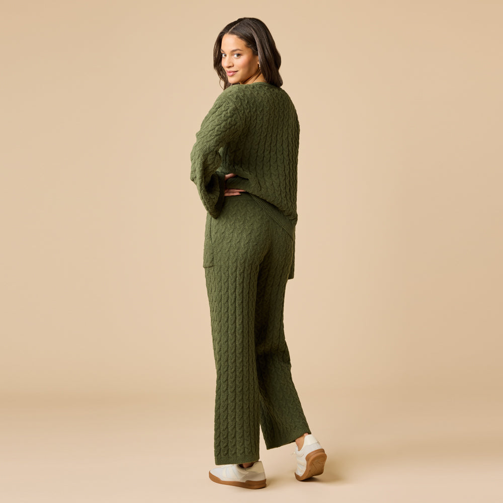 Cable Knit Marshmallow V-Neck with Flared Sleeve and Pant