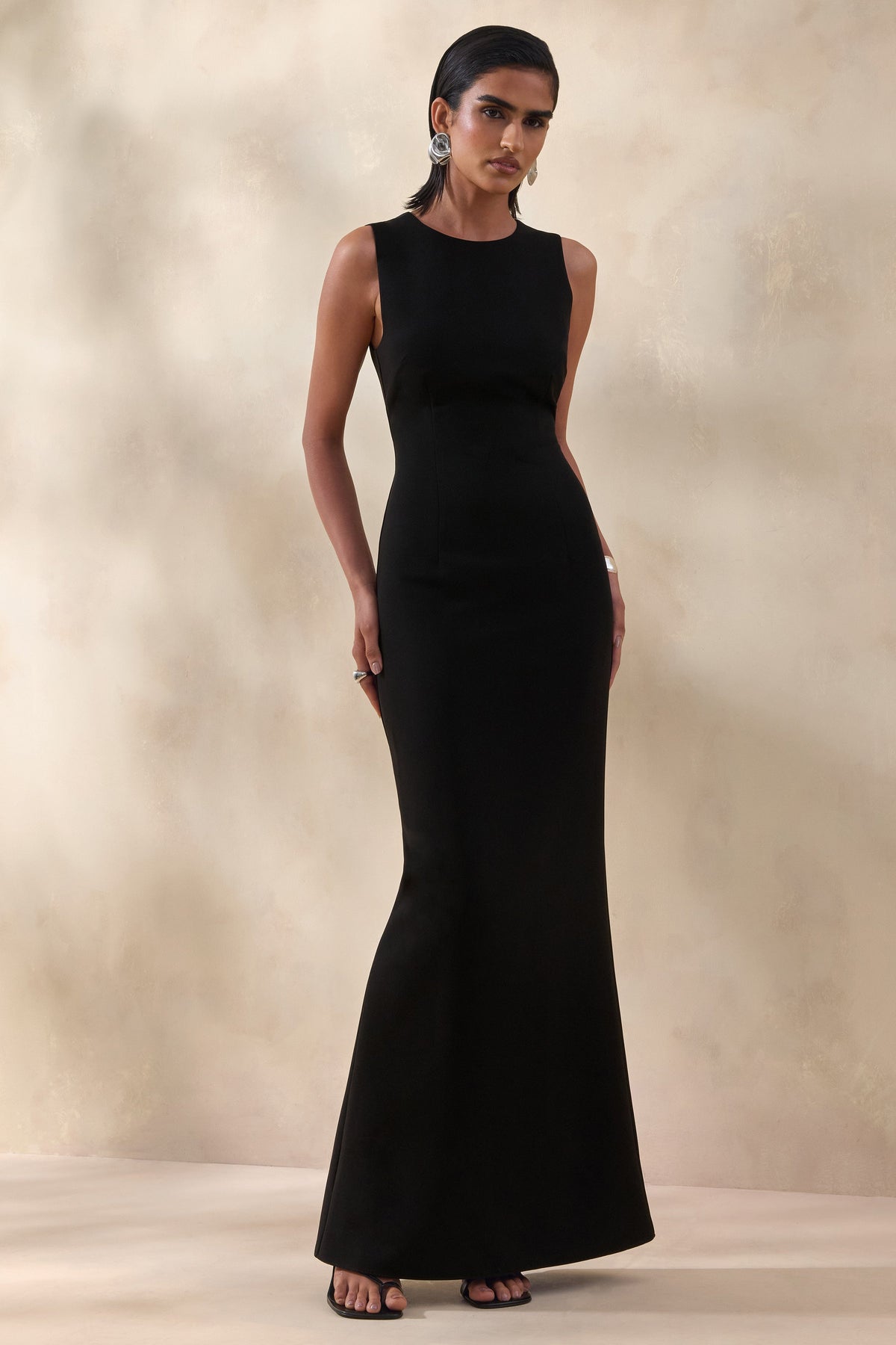 Astrelle | Black Round Neck Maxi Dress With Tailoring And Back Split
