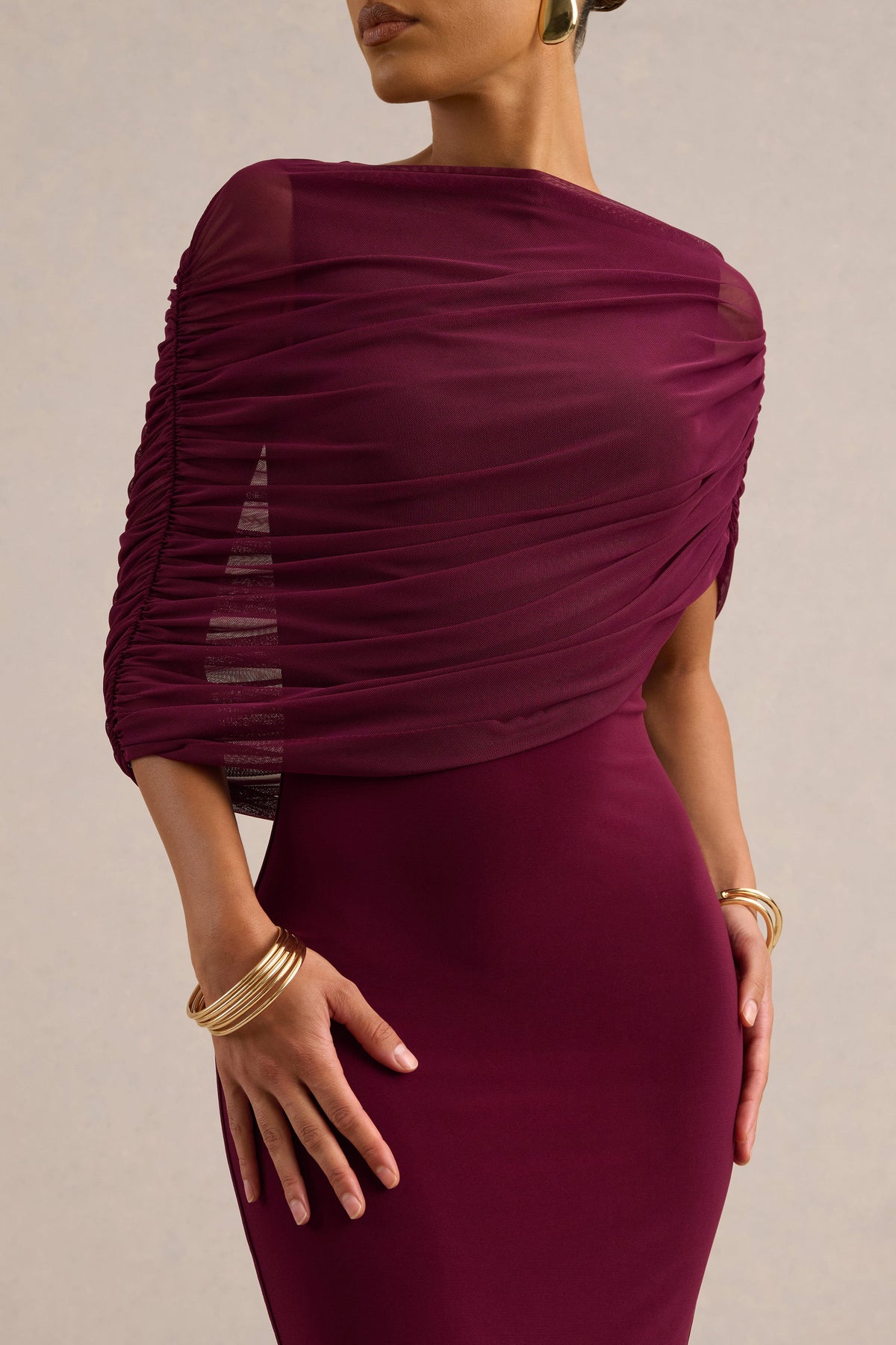 Ciana | Burgundy Jersey Ruched Round Neck Short Sleeve Maxi Dress With Draped Detailing And Back Split