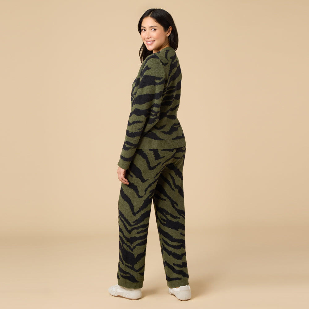 Zebra Marshmallow Crew Neck with Long Pant