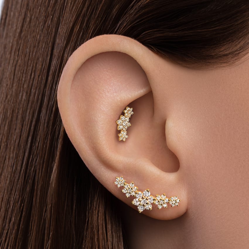 Three Flower Garland Diamond Threaded Stud Earring