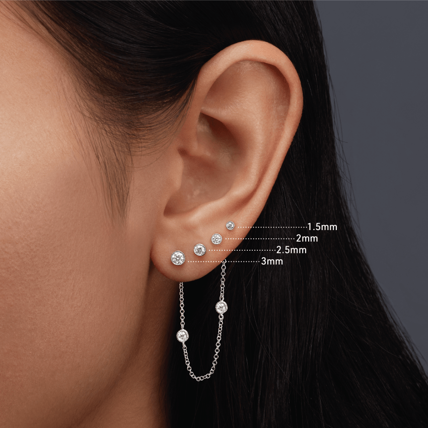 Scalloped Set Diamond Stud Earring