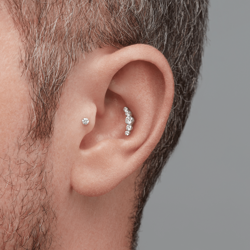 Invisible Set Five Diamond Open Curve Threaded Stud Earring