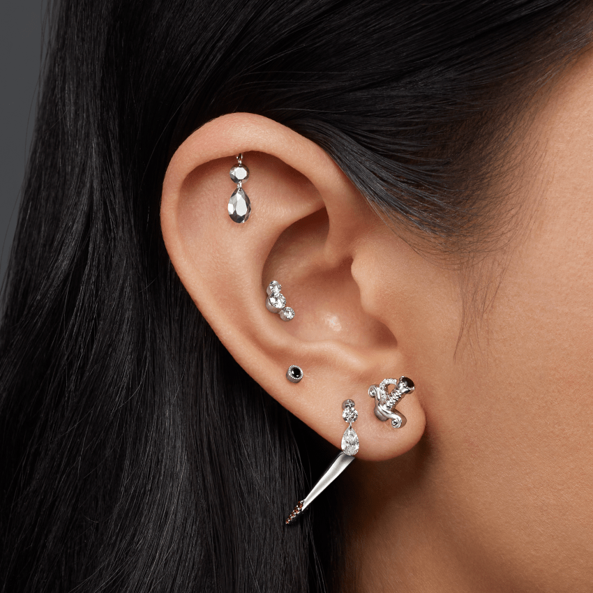 Invisible Set Three Diamond Curve Threaded Stud Earring