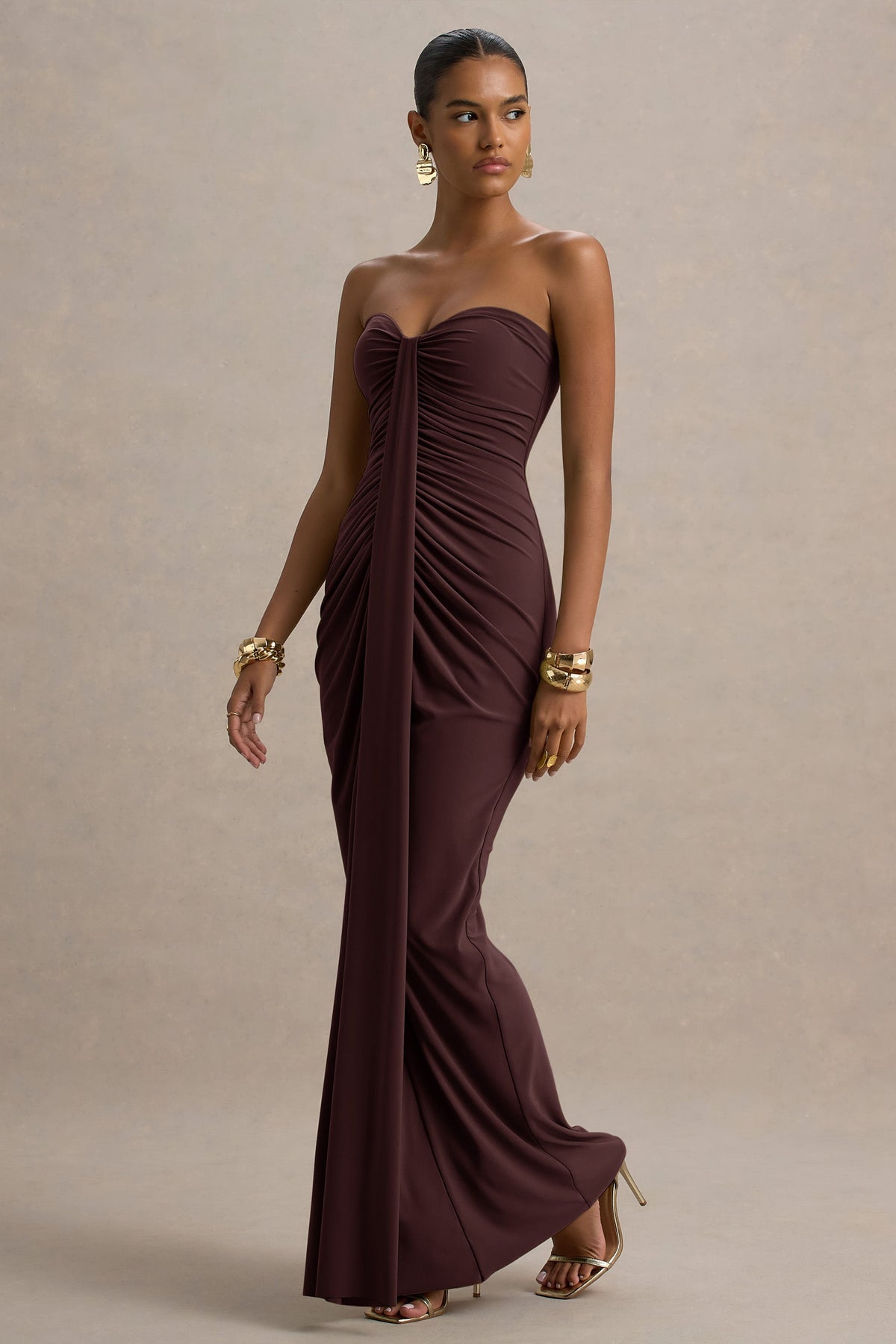 Ali | Warm Brown Jersey Sweetheart Maxi Dress With Gathered Detailing And Sash